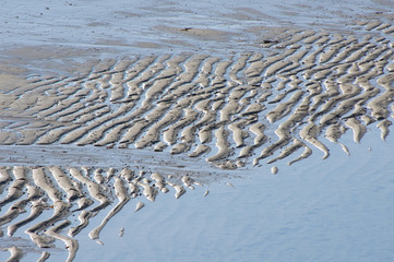 Nervures sur le sable à marée basse