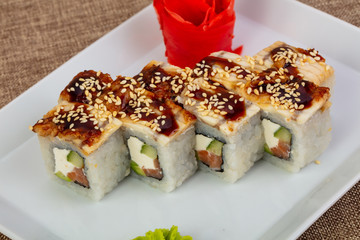 Roll with eel and salmon