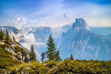 Obraz premium Half Dome in Yosemite National Park, California