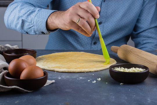 Cooking Process: traditional georgian bread with cheese - Khachapuri Megrelian
