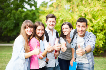 Students thumbs up