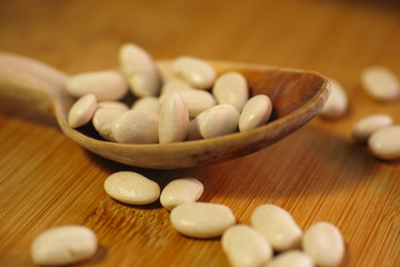 Fototapeta na wymiar white beans on the table