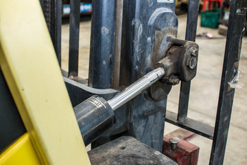 Hydrolic  of  forklift.