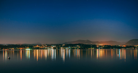 Reflexionen von Licht am Gardasee