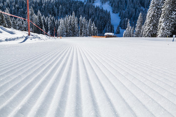 Fototapeta na wymiar View of mountains and ski slopes in Austria