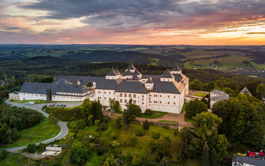 Schloß Augustusburg bei Sonnenuntergang 