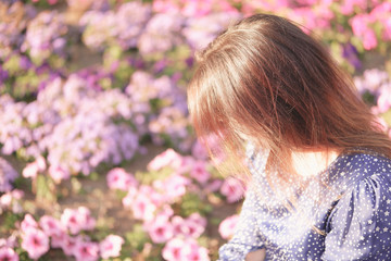 Naklejka premium girl with flowers