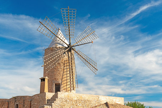 Windmill  |  Mallorca  |  9323