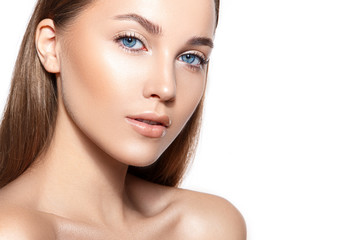 Obraz premium Beautiful woman portrait with fresh clear skin and nude make up.