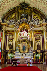 Fototapeta na wymiar ALTAR IN A CHURCH IN LIMA, PERU