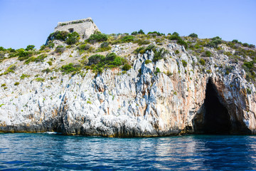 Fototapeta na wymiar cliffs