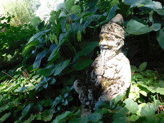 stone garden gnome