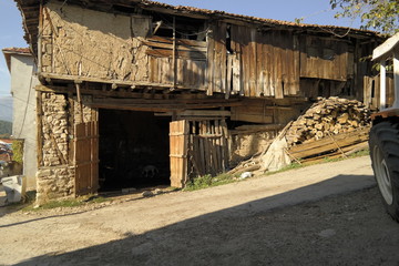 Fototapeta premium OLD VILLAGE HOUSE