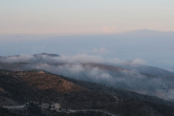 Montaña nubosa