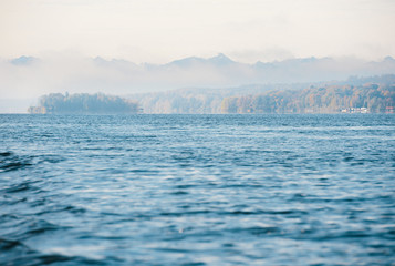 Starnberger See im Herbst