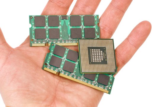 Memory modules and processor for laptops