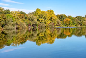 Fototapeta premium Ricklinger Kiesteiche in Hannover Lower Saxony