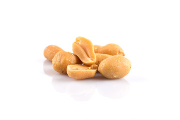 peanut nuts salt in heap