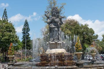 Fototapeta na wymiar Bali monument