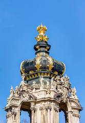 Fototapeta na wymiar Kronentor der Zwingers in Dresden