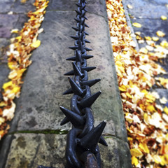 heavy chain in a city in england