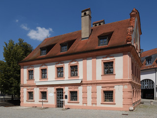 Fototapeta na wymiar Altötting , Bayern , Deutschland : ehemaliges Franziskanerhaus