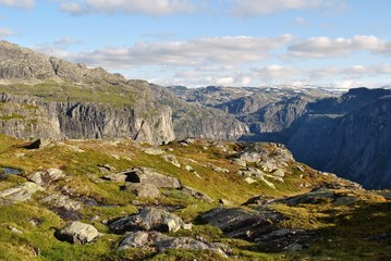 mountain view on Trolltunga trek