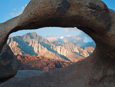 The Mobius Arch In Alabama Hills Lone Pine
