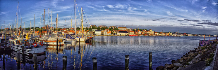Fototapeta na wymiar Panorama Hafen Flensburg