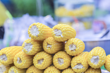 Steamed sweet corn