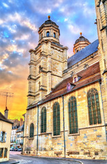 Fototapeta na wymiar Saint Michel church in Dijon, France