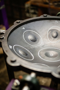 Handpan on a construction tool