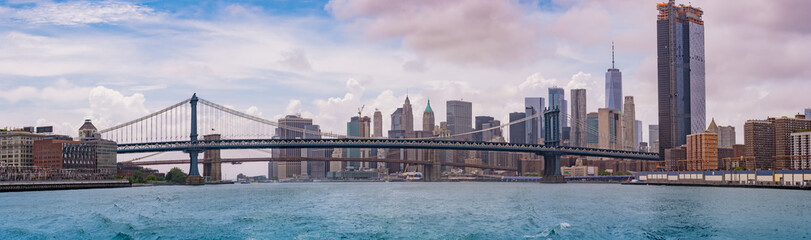 Obraz na płótnie Canvas New York City Manhattan midtown with Brooklyn Bridge.USA