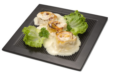 Rosette di pasta con prosciutto cotto e besciamella