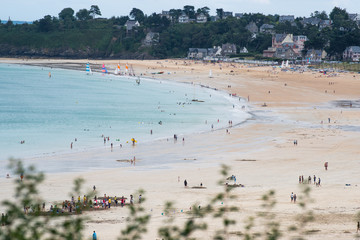 Grande plage de Saint-Cast-le-Guildo en Bretagne