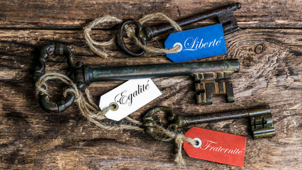 clés étiquettes : Liberté, Egalité, Fraternité