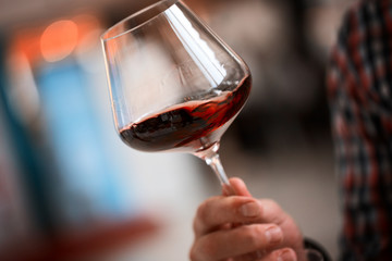 Red WINE - Front View Splash Hand