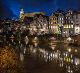 Fototapeta na wymiar Tübingen bei Nacht