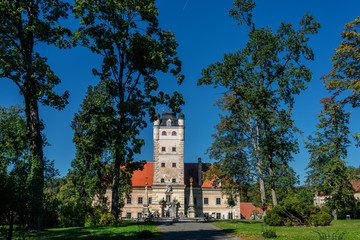 Fototapeta premium Blick auf Schloss Greillenstein im Waldviertel 