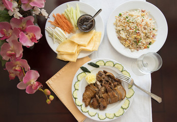 Bodegón comida asiática