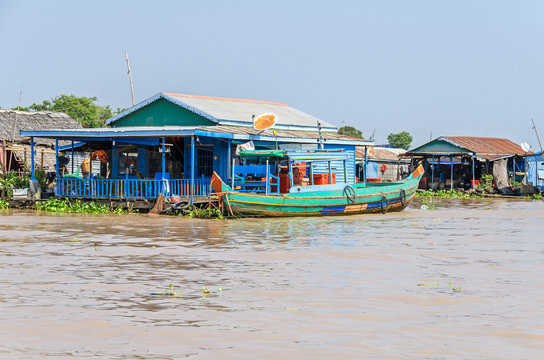  Floating village on the Tonle Sap Lake in Cambodia