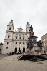 Fototapeta na wymiar Blick auf den Salzburger Dom.