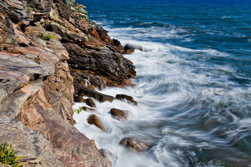 vagues sur le cap corse