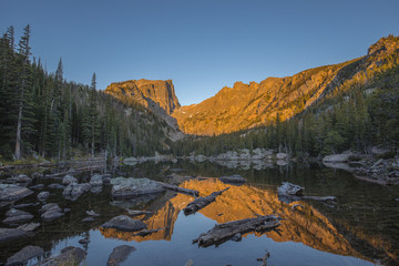 Fototapeta na wymiar Dream Lake in Rocky Mountain National Park