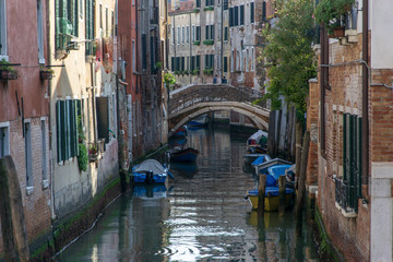 Obraz na płótnie Canvas Fascinating canal in venice