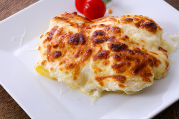 Potato graten with cheese