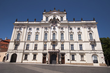 Fototapeta na wymiar beautiful Archibishop Palace in Prague