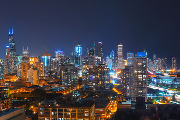 Fototapeta na wymiar Downtown chicago cityscape skyscrapers skyline at night