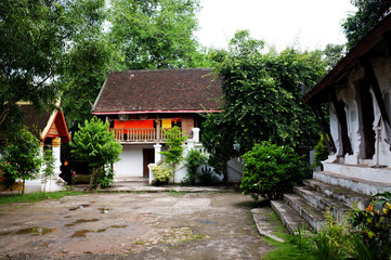 Fototapeta na wymiar courtyard and dormitories belonging to a buddhist monastery