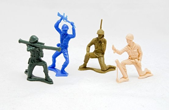 Plastic toy soldiers with different color